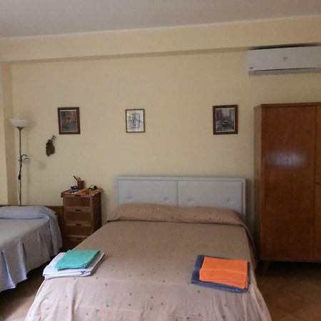 אסראלה Cozy Apartment By The Sea מראה חיצוני תמונה