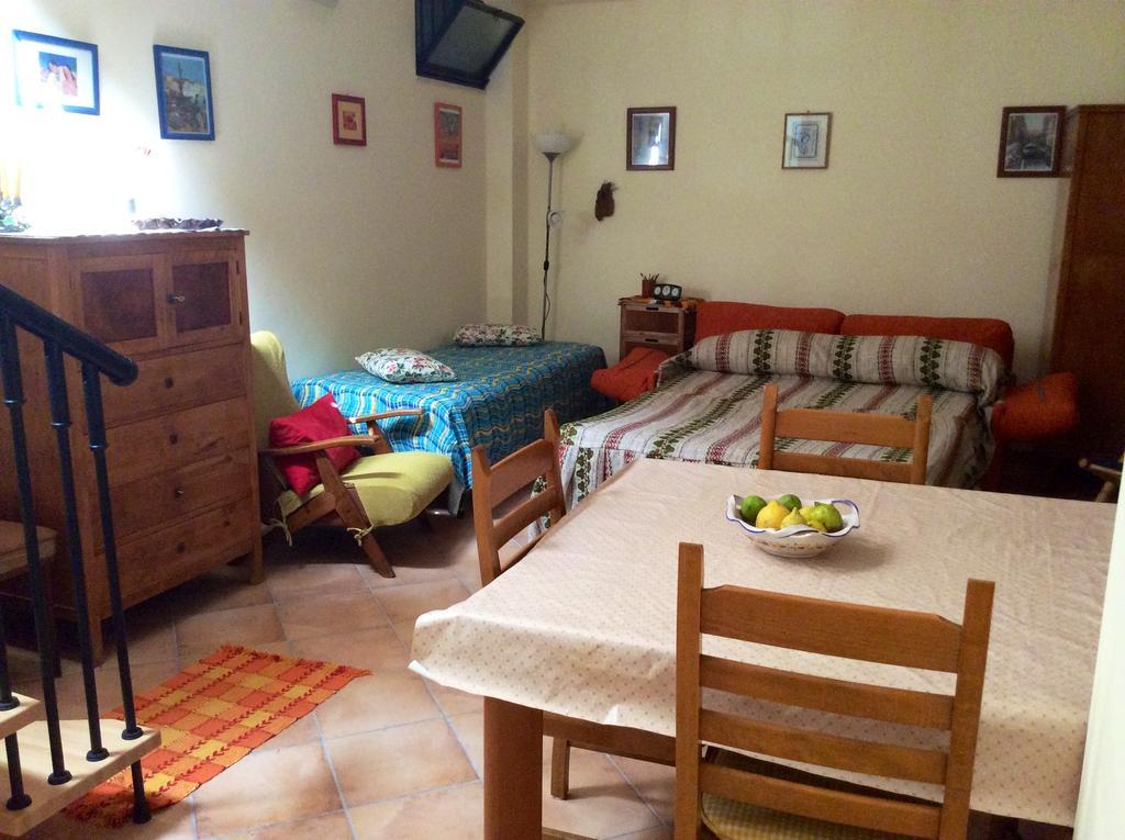 אסראלה Cozy Apartment By The Sea מראה חיצוני תמונה